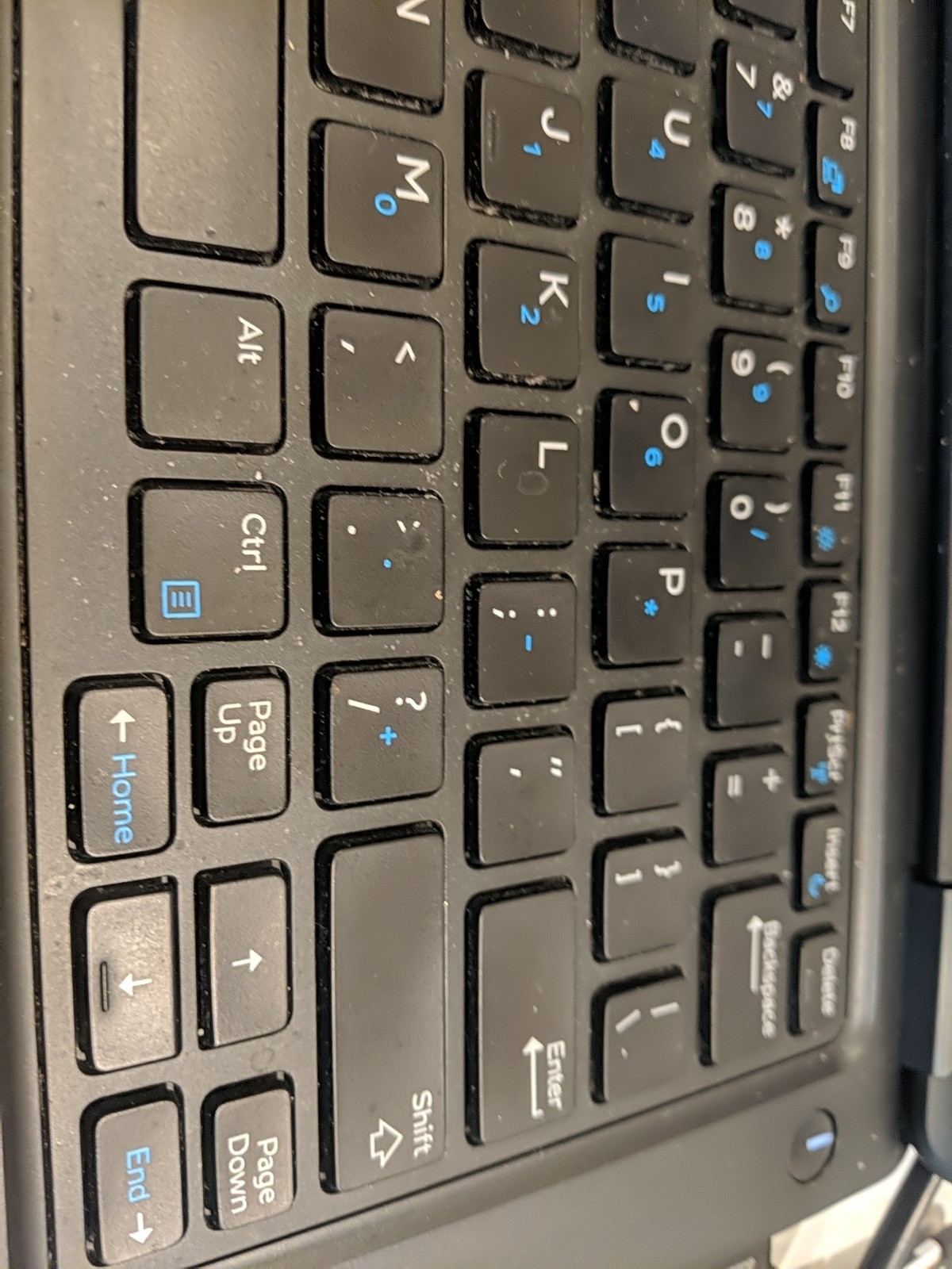 Dell Latitude E5450 (i5-5200U, 8GB Ram, 466GB HD) Win 10 + Charger – WORN KEYS
