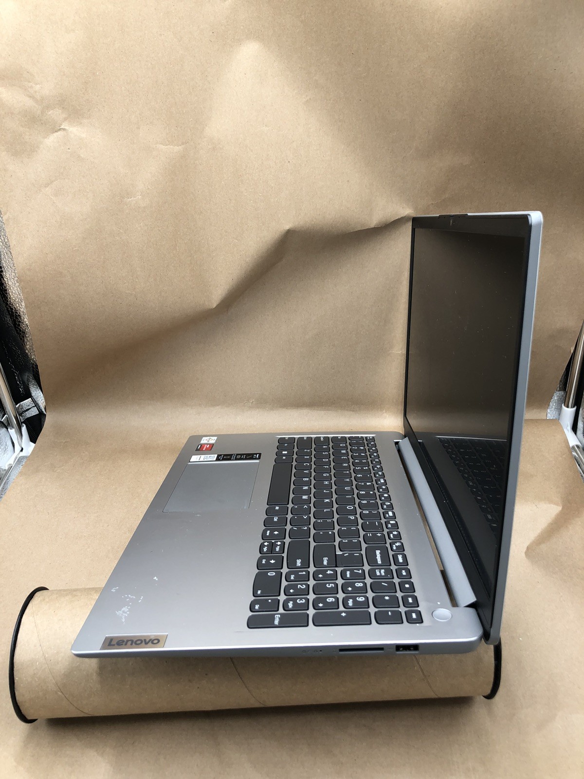 LENOVO IDEAPAD 1 15ADA7 LAPTOP 15.6″ 128GB 2.3GHZ 4GB AMD ATHLON SILVER 3050U