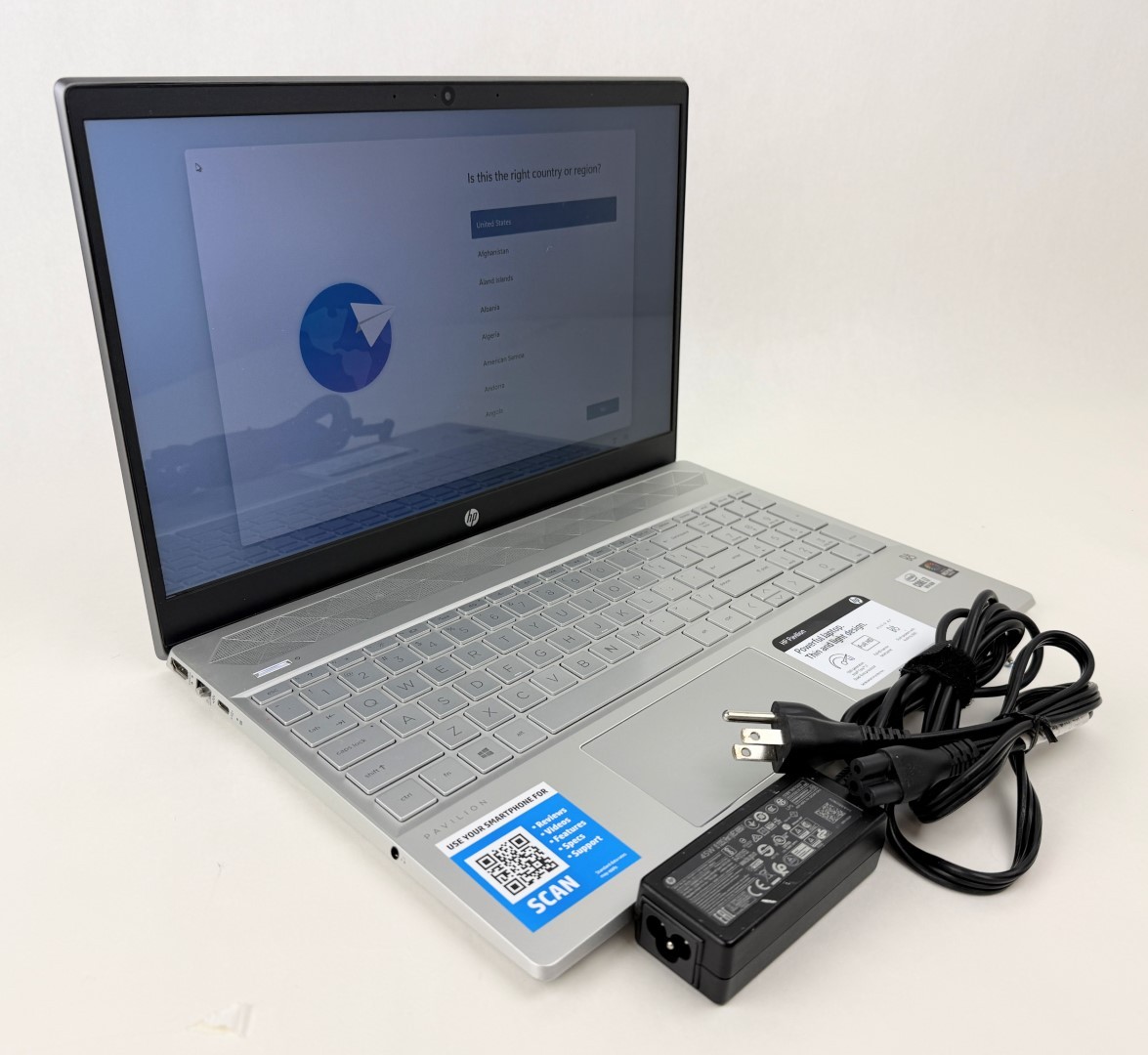 HP Pavilion 15-cs3027od 15.6″ FHD i7-1065G7 12GB 512GB SSD W11H