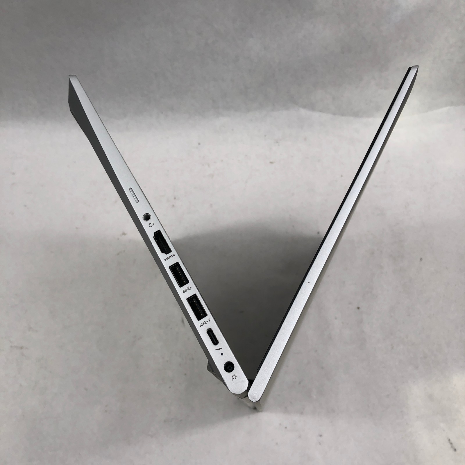 HP EliteBook 640 G9 14″ Intel i5-1245U 16GB RAM 512GB NVMe Windows 11 Pro