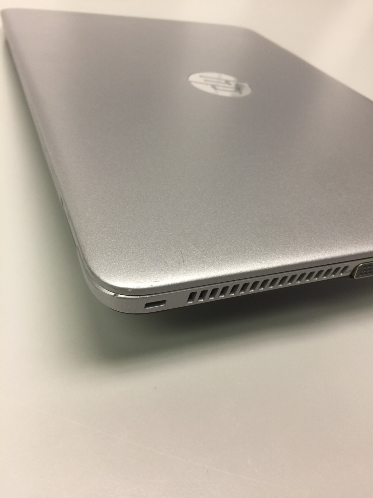 HP EliteBook 840 G3 14″ Core i5 6th gen 2.40GHz 12GB RAM 256GB SSD