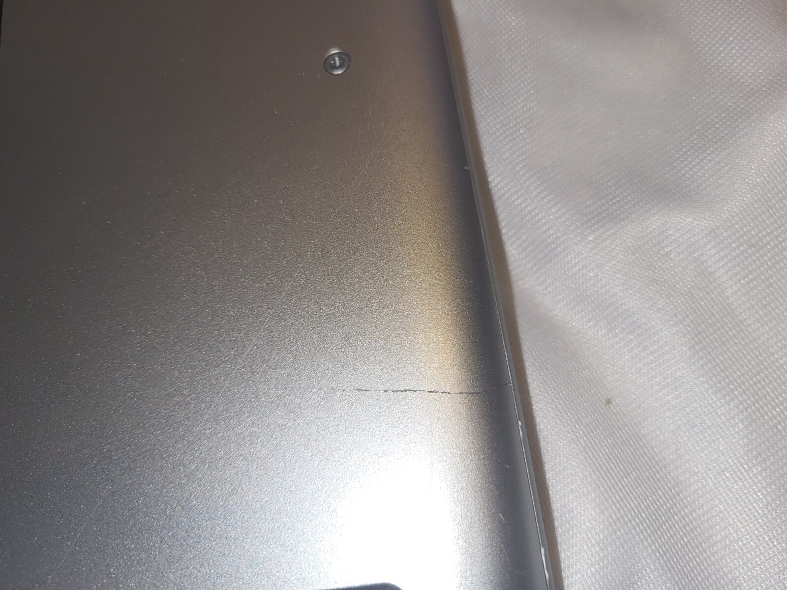 HP ProBook 645 G4 14″ TouchLaptop AMD Ryzen 5 Pro 2500u 2.0 8GB 256GB SSD Win10