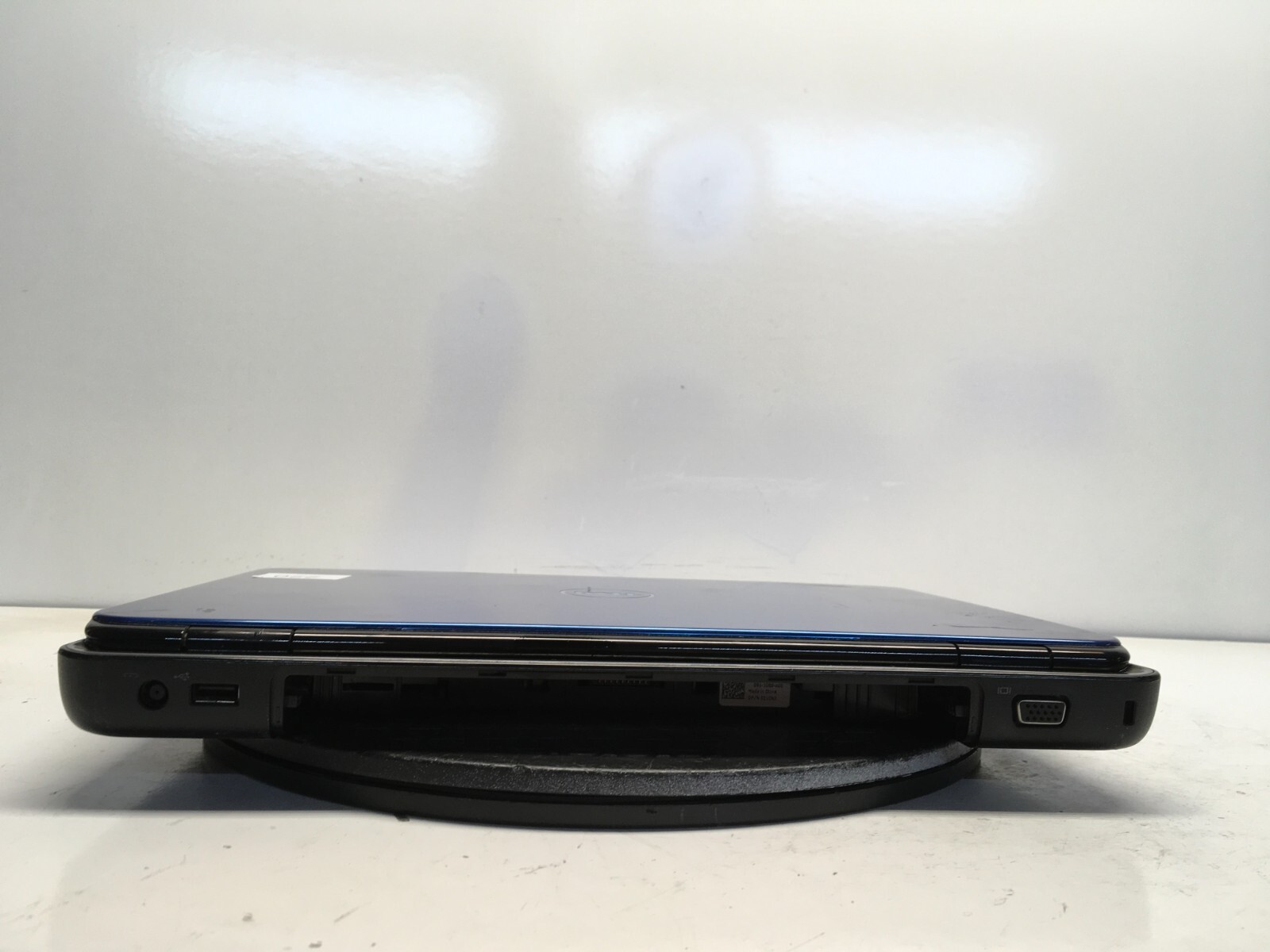 Dell Inspiron N4010 Intel Pentium P6100 2GHz 4 GB NO HDD No Batt