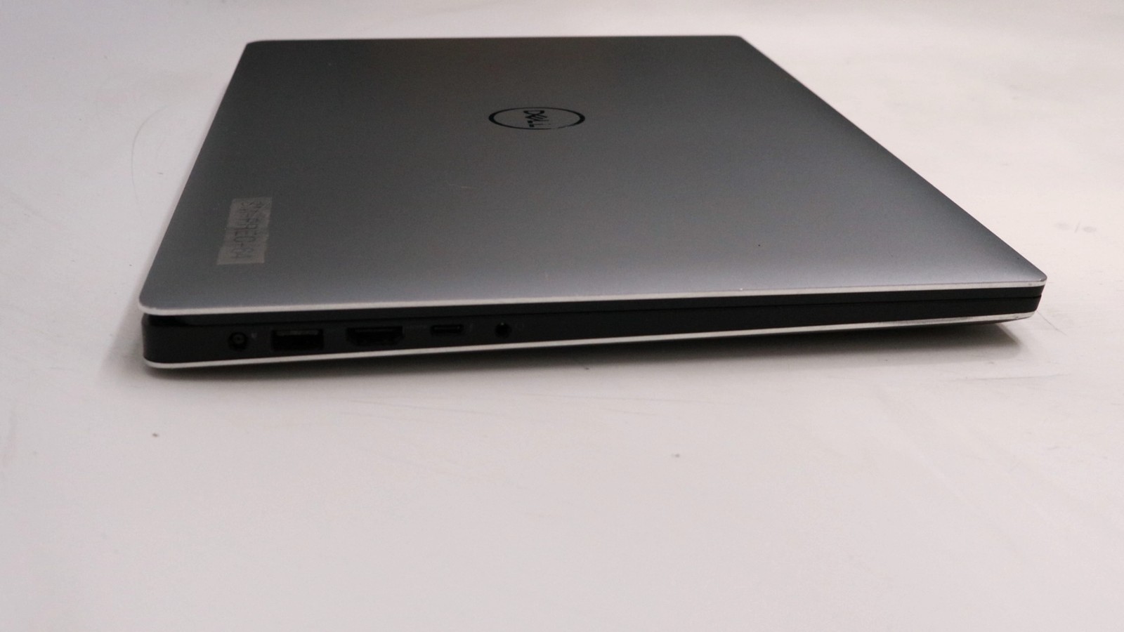 Dell Precision 5540 15″ i5-9400h 16GB 256GB – Good READ DESC