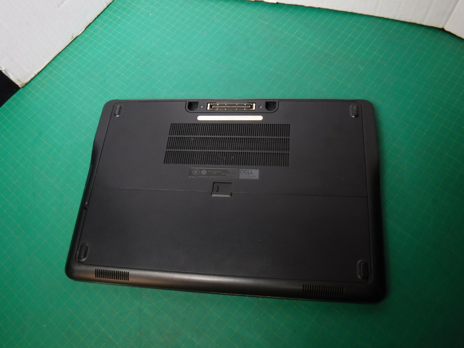 Dell Latitude E7240 Core i5 4310U 4GB RAM 12.5″ Laptop NO HDD NO OS 290XL12