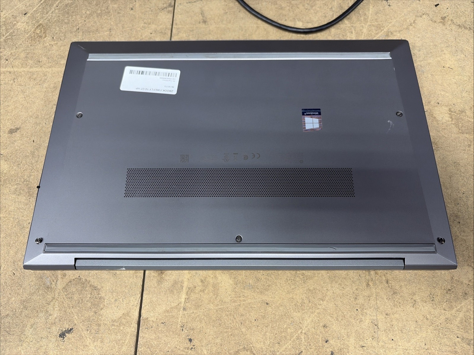 HP ZBook Firefly 14 G7 14″ FHD i5-10210u 8GB RAM 256GB SSD No OS