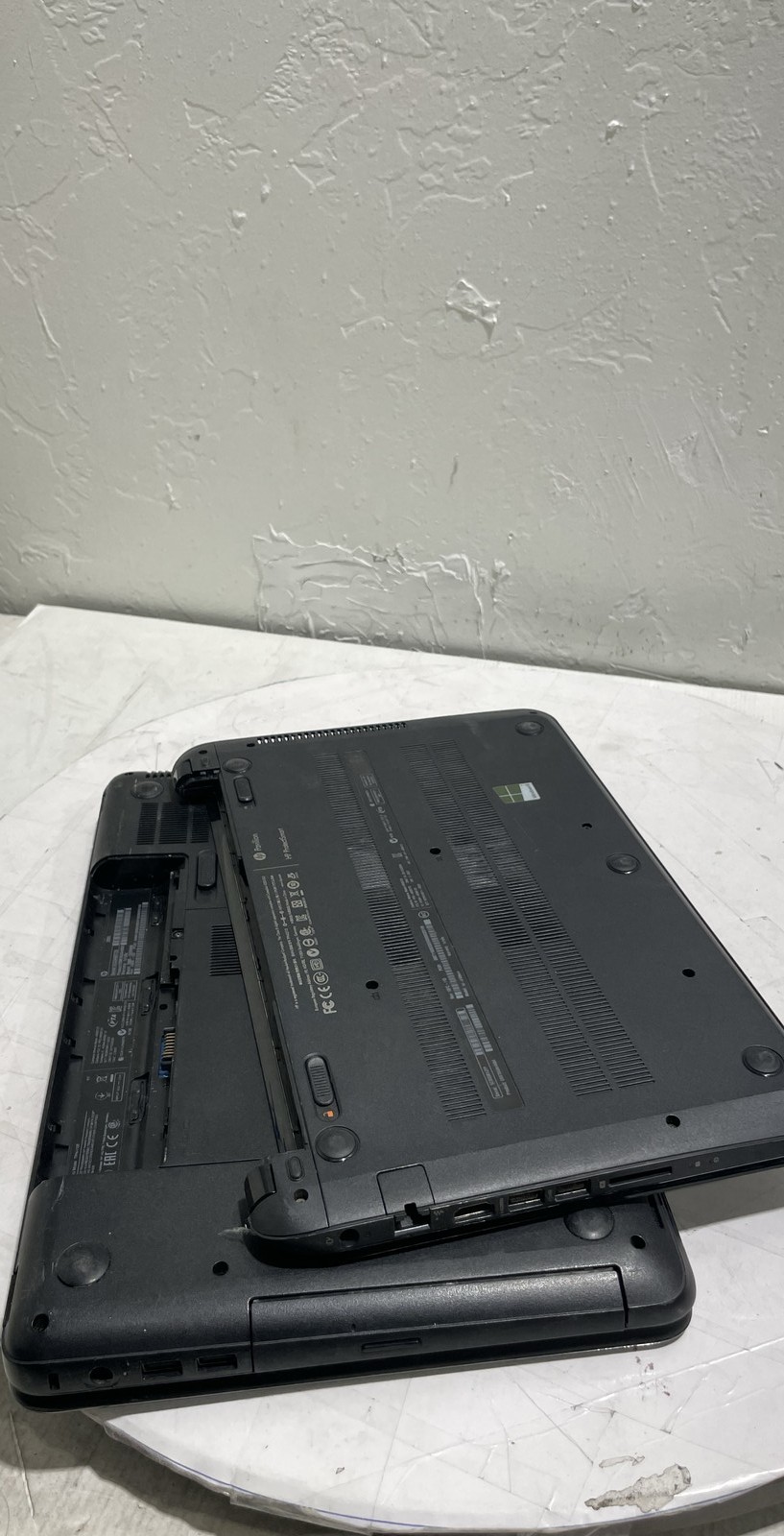 HP Pavilion Sleekbook 14-b109wm 14″ TouchSmart Laptop For Parts AS IS Lot of 2