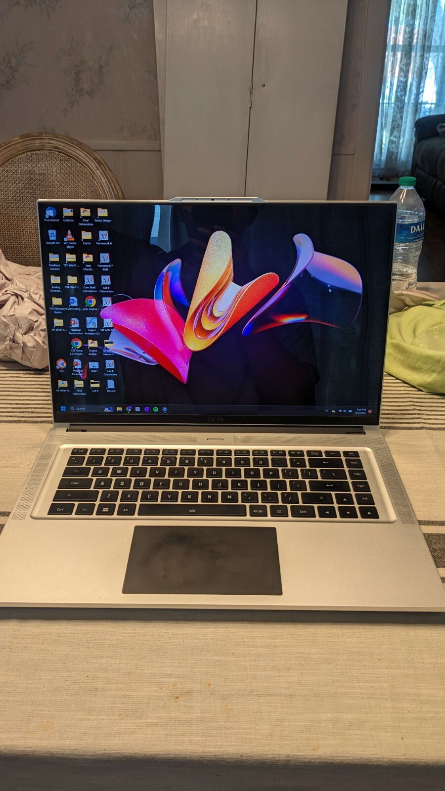 GIGABYTE AERO 16 XE4 Gaming/Workstation Laptop (12700H + 3070Ti)