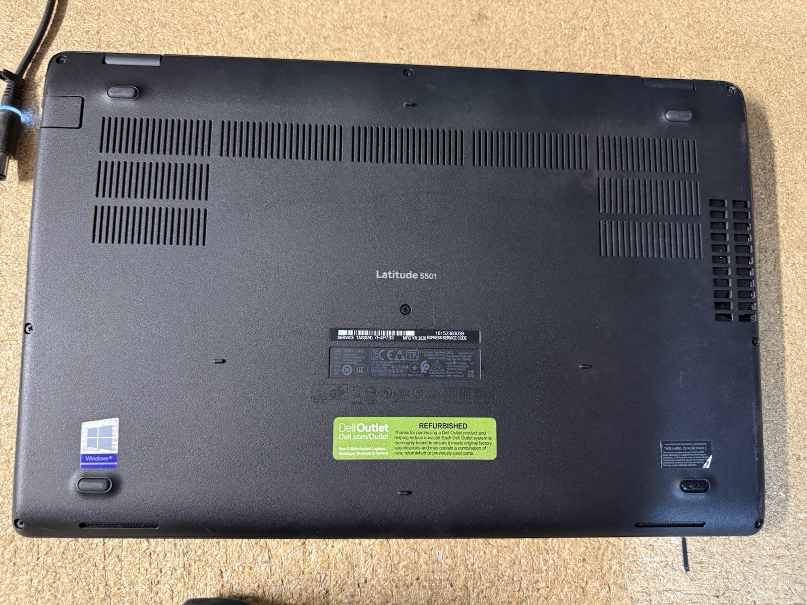 Dell Latitude 5501 w/ Intel Core i7-9850H 2.60GHz 16GB RAM 512GB NVMe PWR NO OS