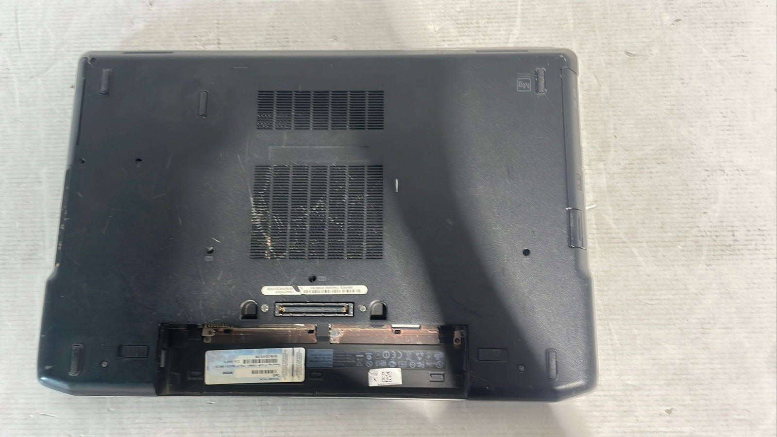 Dell P19F P19F001 15.6″ Laptop No LCD Screen Battery HDD For Parts Or Repair