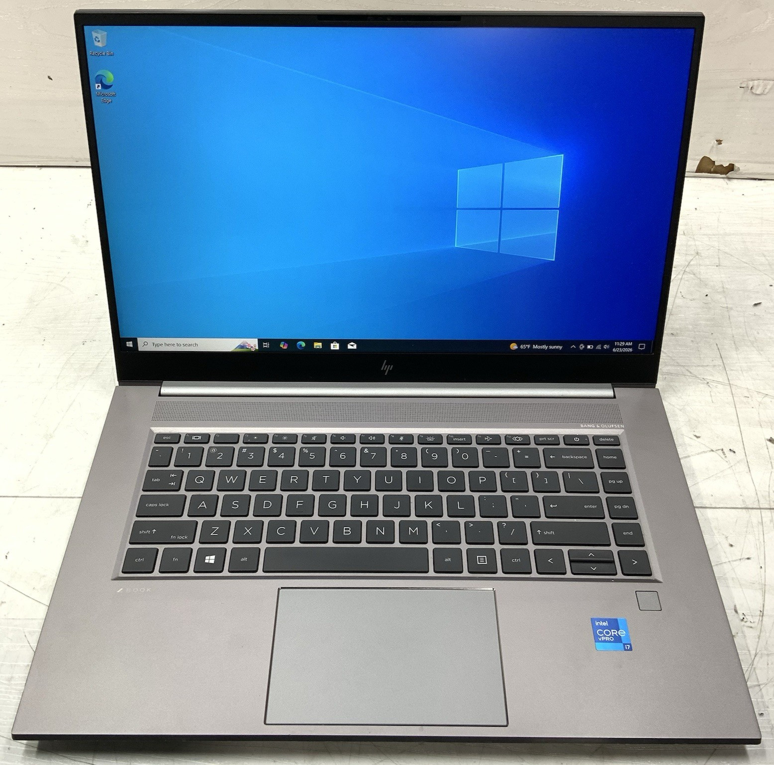 HP ZBook Studio 15 G8 Intel i7-11850H 512GB NVMe 32GB DDR4 RTX A2000 *READ
