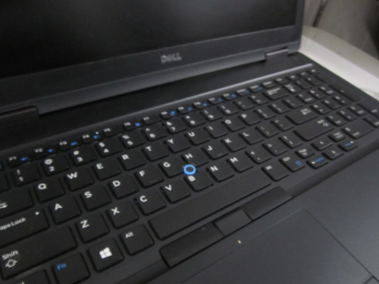Dell Latitude 5580 15.6″ i5-6440HQ 2.6GHz 8GB No HDD/OS/AC BIOS Laptop + AC BIOS