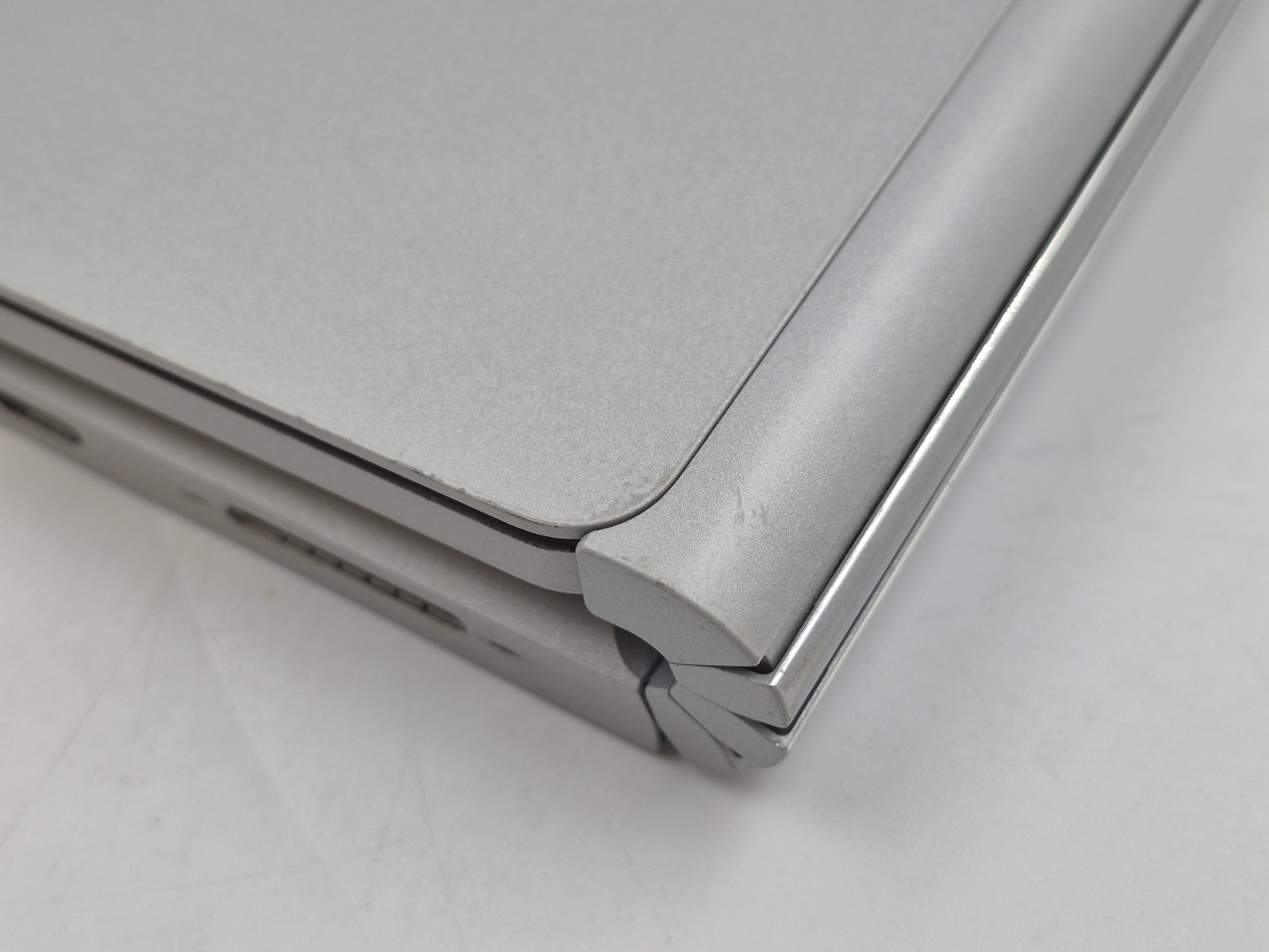 Microsoft Surface Book 3 i7-1065G7 1.30GHz 16GB RAM 256GB SSD Win 11 Pro