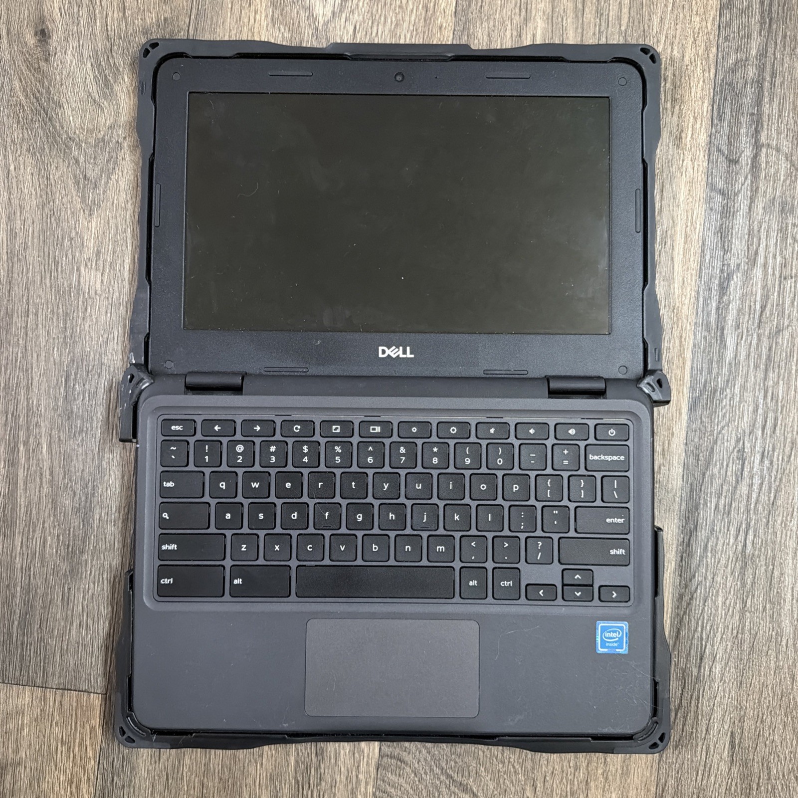 Dell Chromebook 3100 (16GB eMMC, Celeron, 1.60 GHz,4GB) with case cover