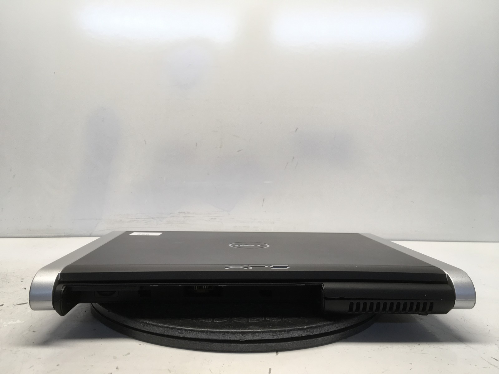 Dell XPS M1530 Intel Pentium Dual Core 2.4GHz 4 GB NO HDD No Batt