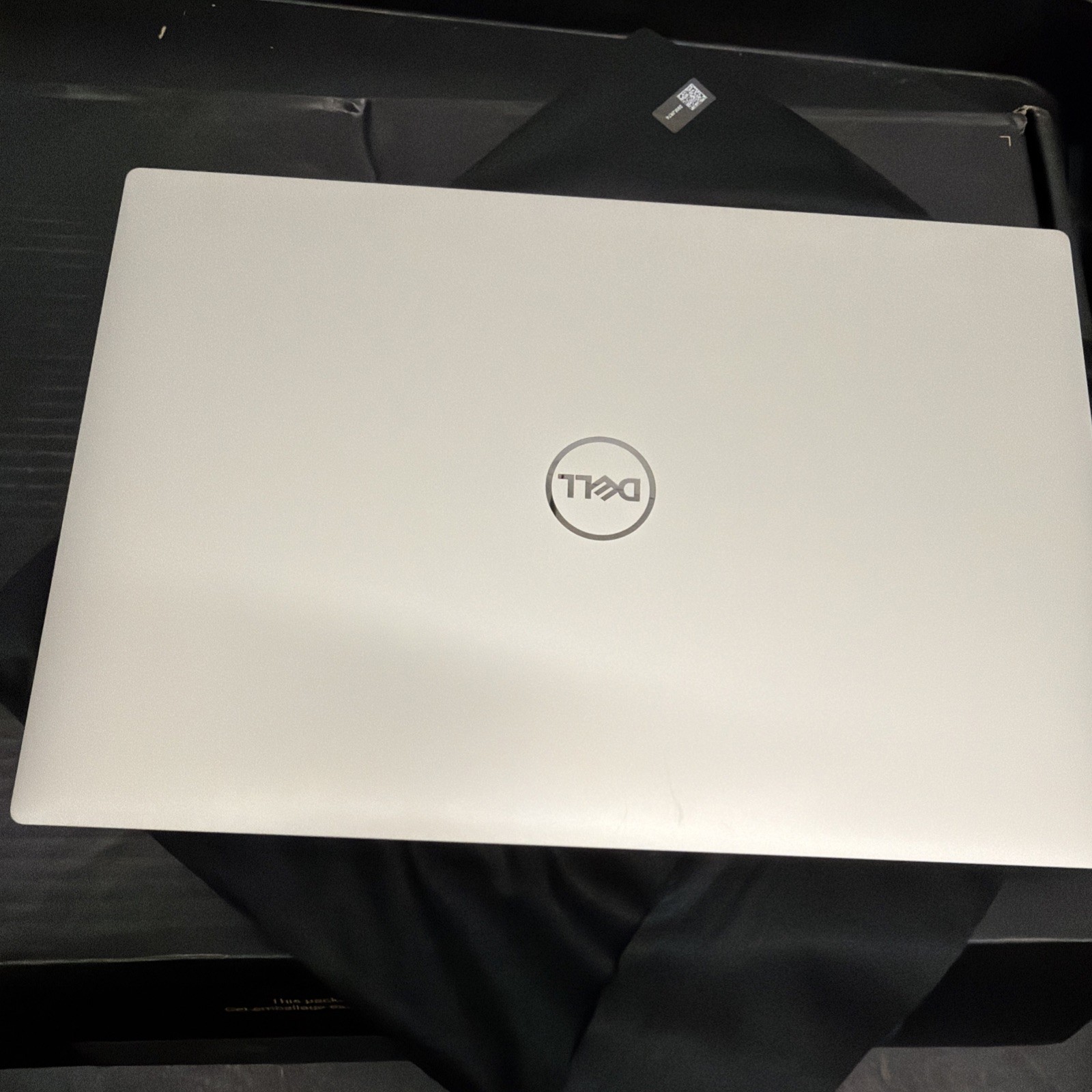 Dell XPS 16 Model 9640 Platinum 16.3” Touch Display/webcam 32GB 1TB SSD