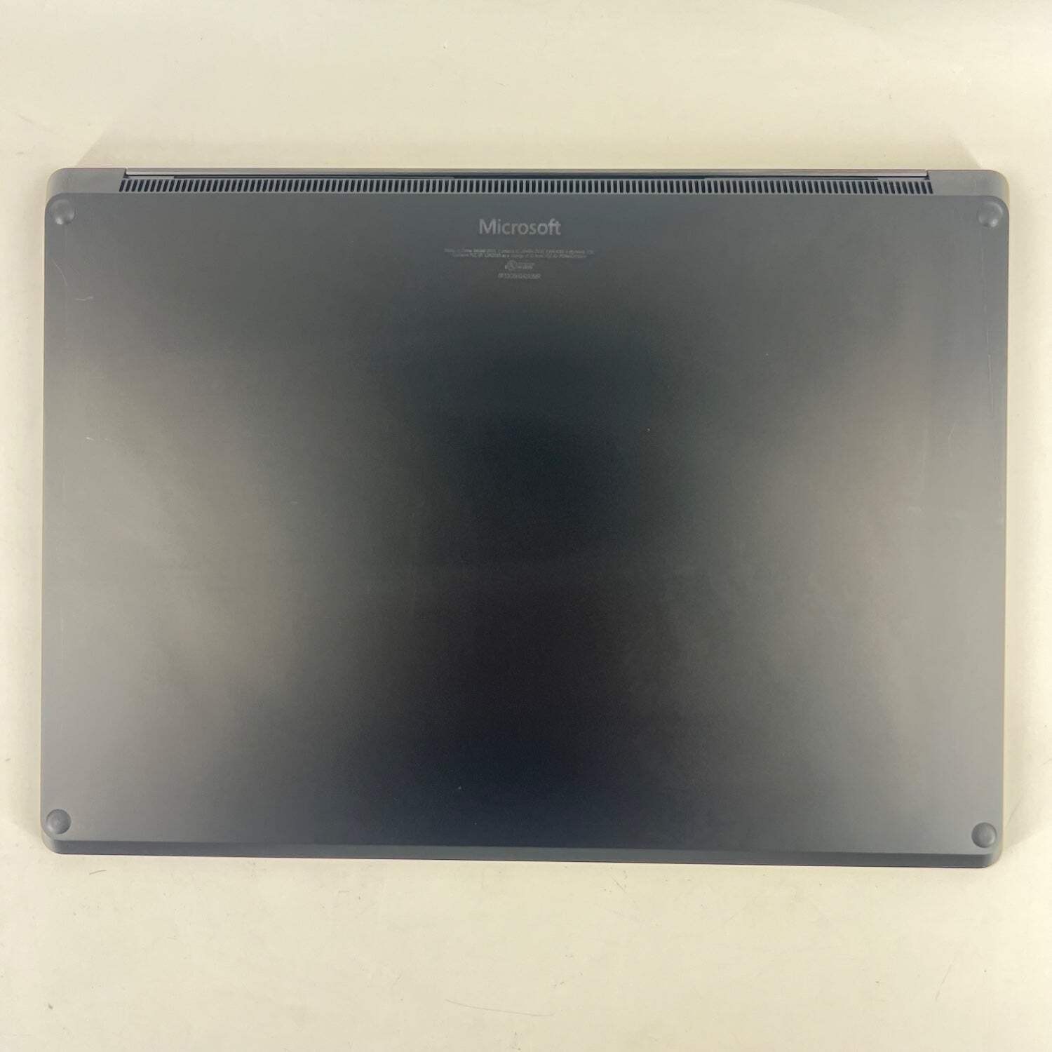 Microsoft Surface Laptop 6 15″ Intel Core Ultra 7 165H 3.8GHz 32GB RAM 1TB SSD