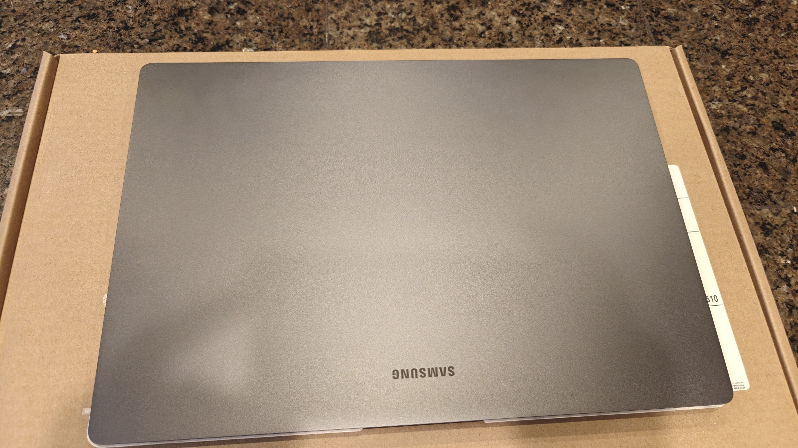 Galaxy Book 6 Win 11 Home | 16 GB | 512 GB | 16.0 Touch | Intel Core Ultra 7 355