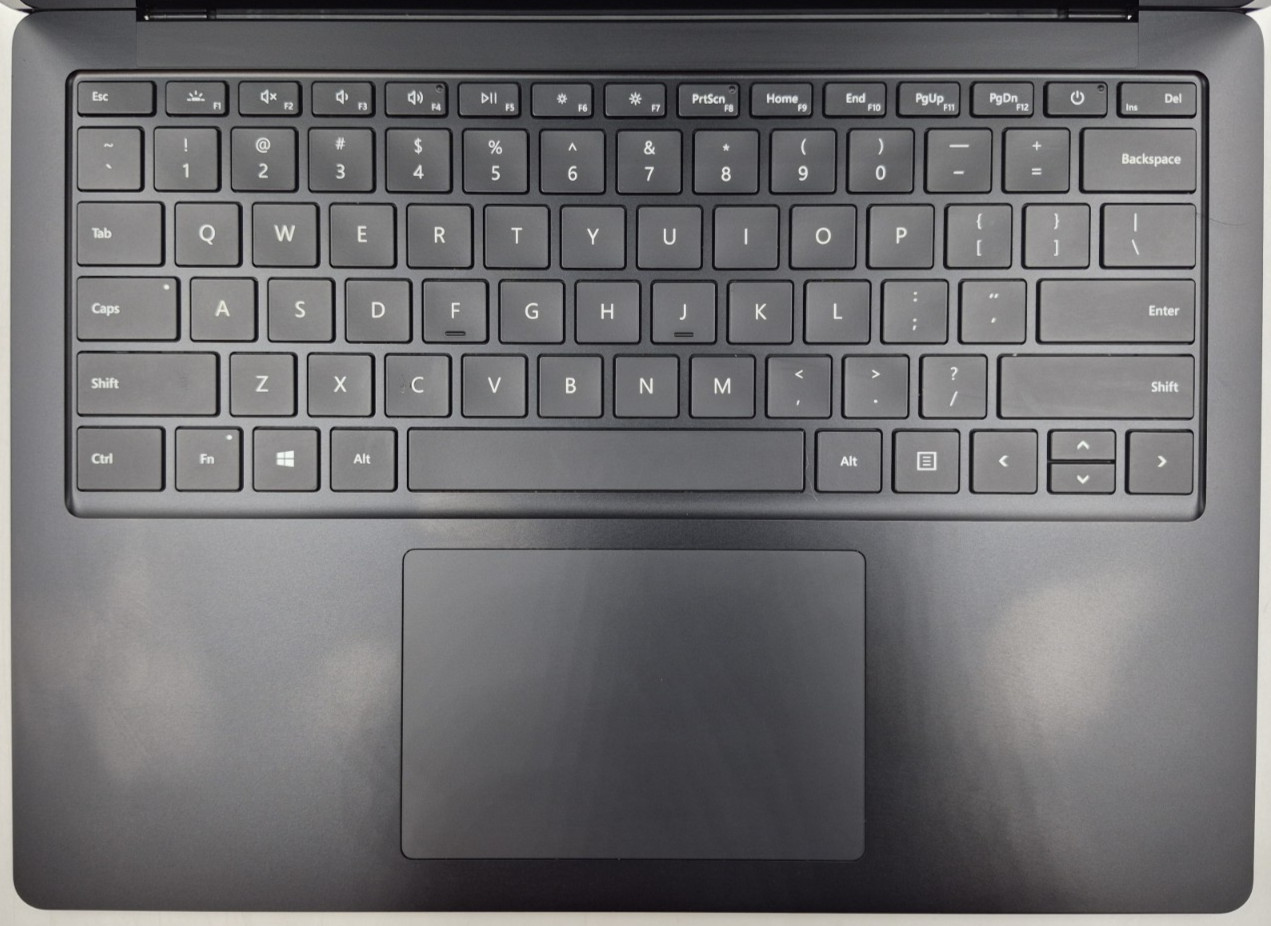 Microsoft Surface Laptop 4 i5-1135G7 2.40GHz 8GB RAM 512GB SSD Win 11 Home