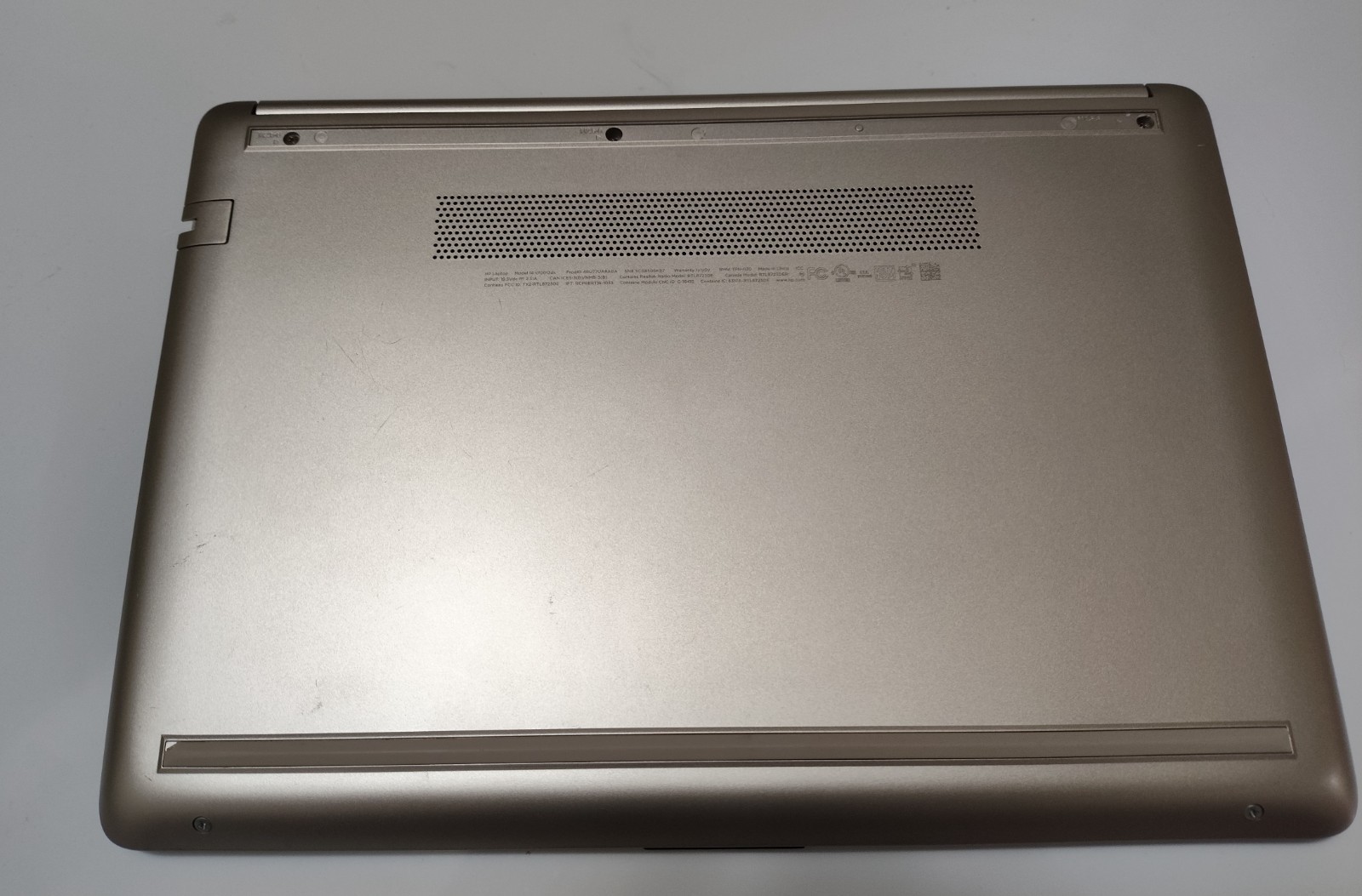 HP 14 Laptop 14-cf0013dx i3-8130U 8GB 256GB