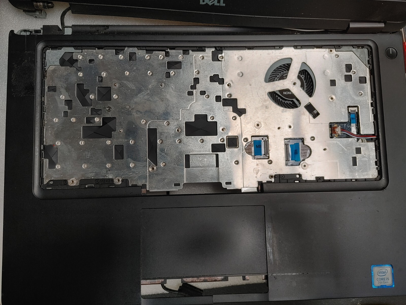 Dell Latitude 5480 Core i5-7440HQ@2.80GHz , NO RAM ,NO HD ( Selling Motherboard)