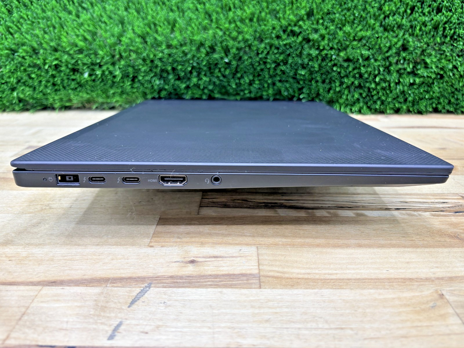 Lenovo ThinkPad P1 Gen 3 4K i9-10th Gen 2.40GHz 32GB 512GB SSD NVIDIA Q T2000*
