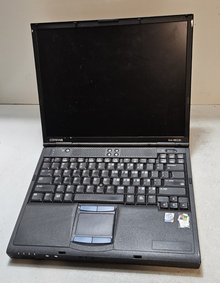 Compaq Evo N610c – Pentium 4 – For Parts Only – No AC Adapter – No HDD