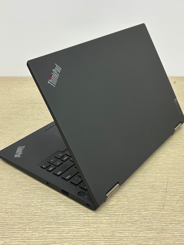 Lenovo ThinkPad X13 Yoga Gen 2 Touch 2n1 i5-1145G7 16GB 256GB SSD W11P w/ issue