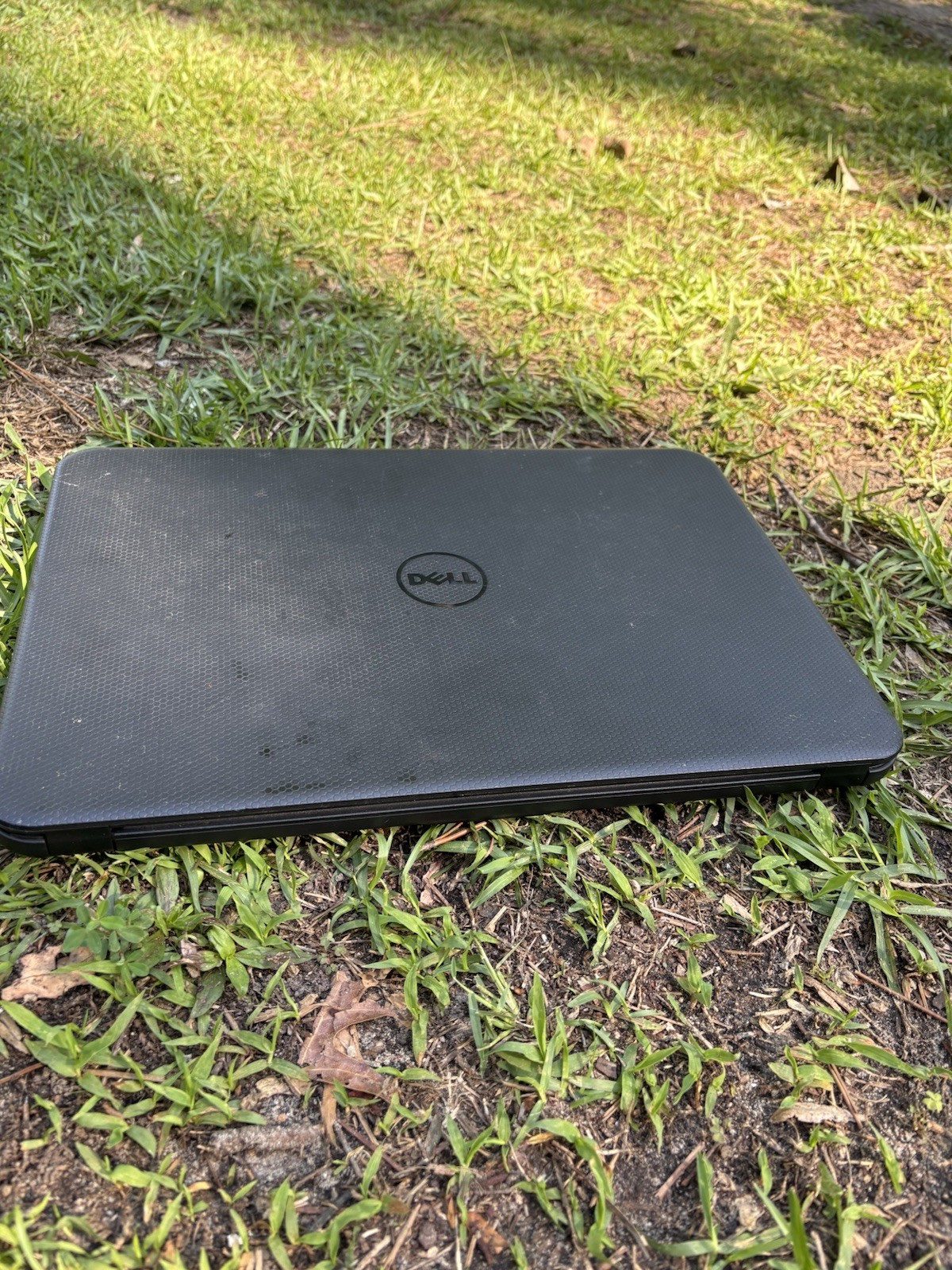 Dell 15.9″ Black Laptop Notebook Intel Processor Windows 8 Built-in Webcam