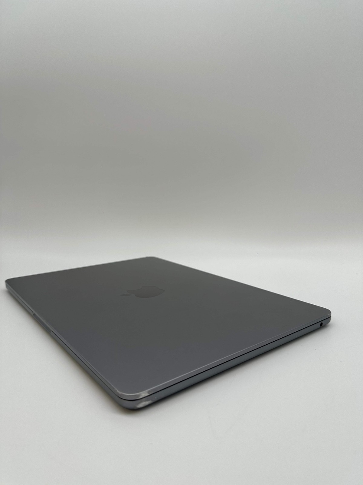 Apple MacBook Air 13-inch M2 A2681 2023 Laptop 8GB RAM 500GB Space Gray Used – B