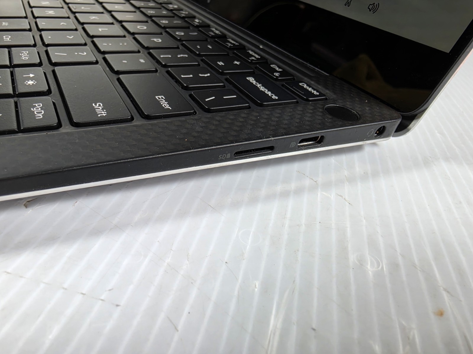 💻 Dell XPS 13 9370 FHD Laptop Intel i5-8250U 8GB RAM 256GB SSD Windows 11