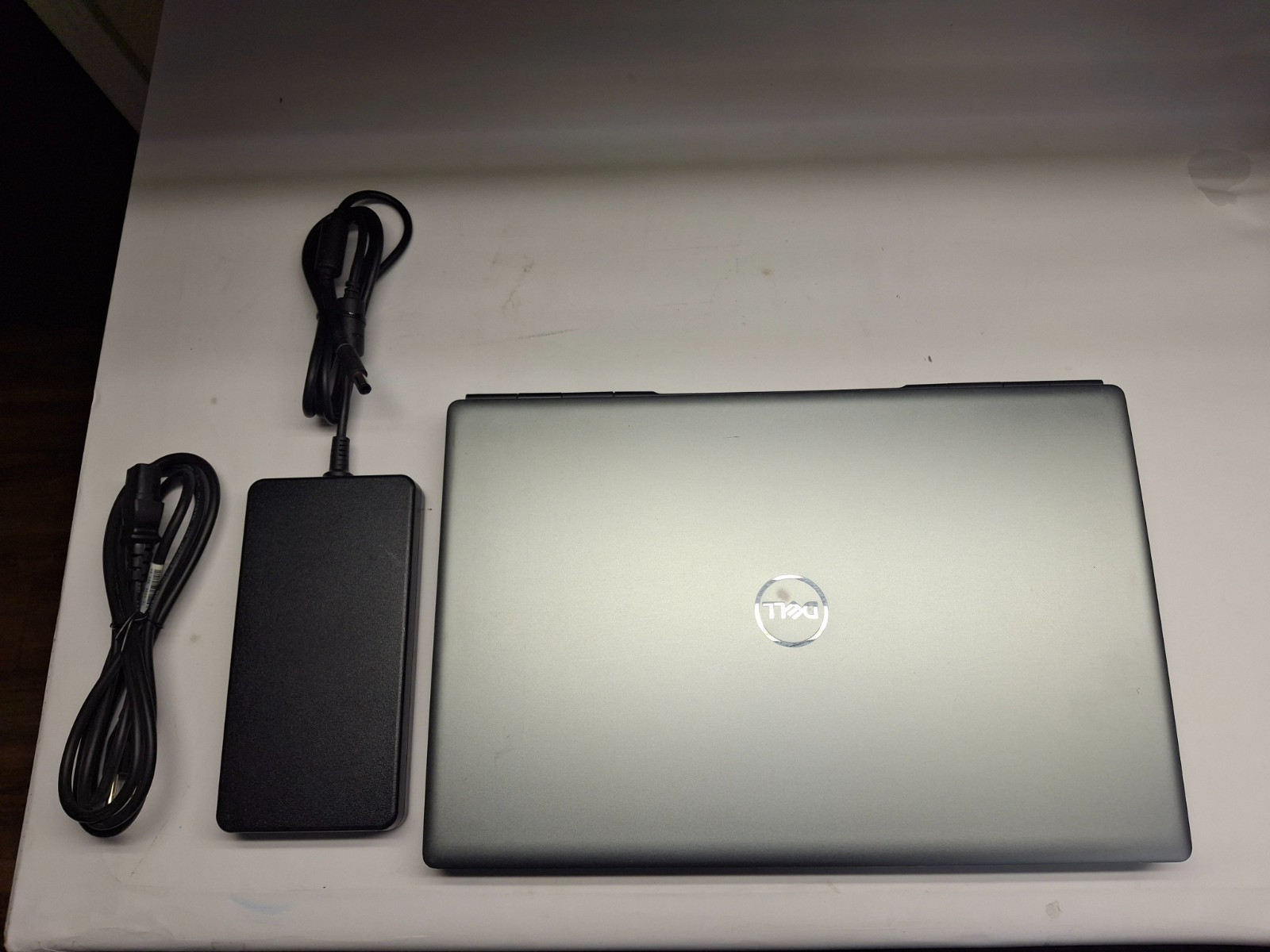 Dell Precision 7750 8-Core I7- 10875H 32GB RAM 512GB SSD 17.3″ FHD RTX4000