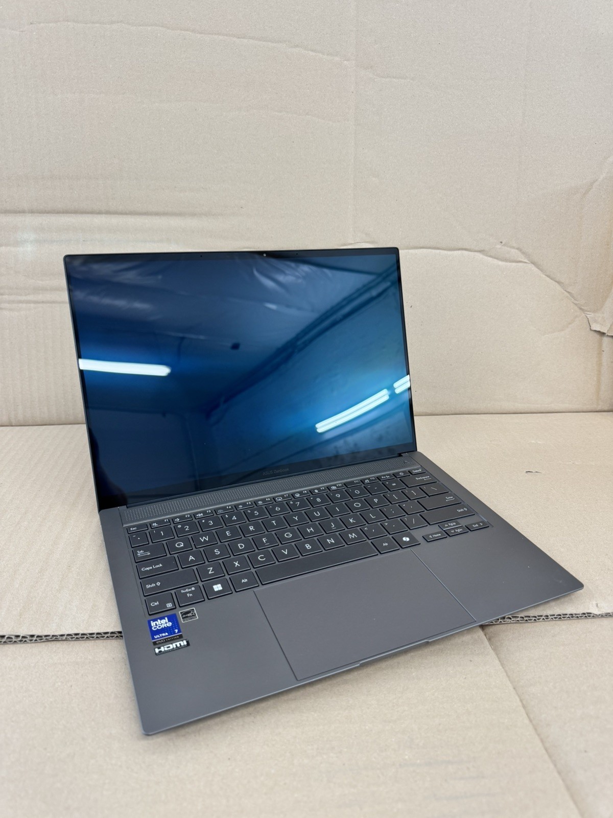 ASUS Zenbook S 14” 3K OLED Touch 120Hz Core Ultra 7 32GB 1TB Copilot+
