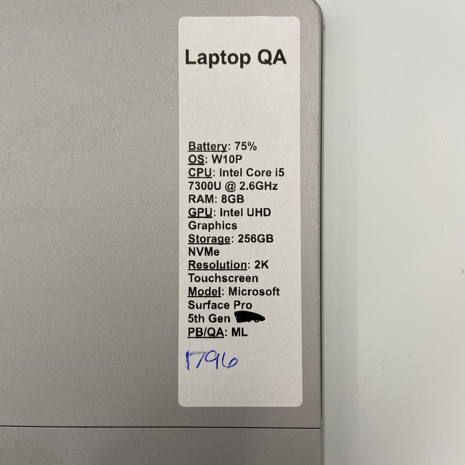 Microsoft Surface Pro 5th Gen (1796) Intel i5-7300U @ 2.6GHz 8GB 256GB NVMe 10P