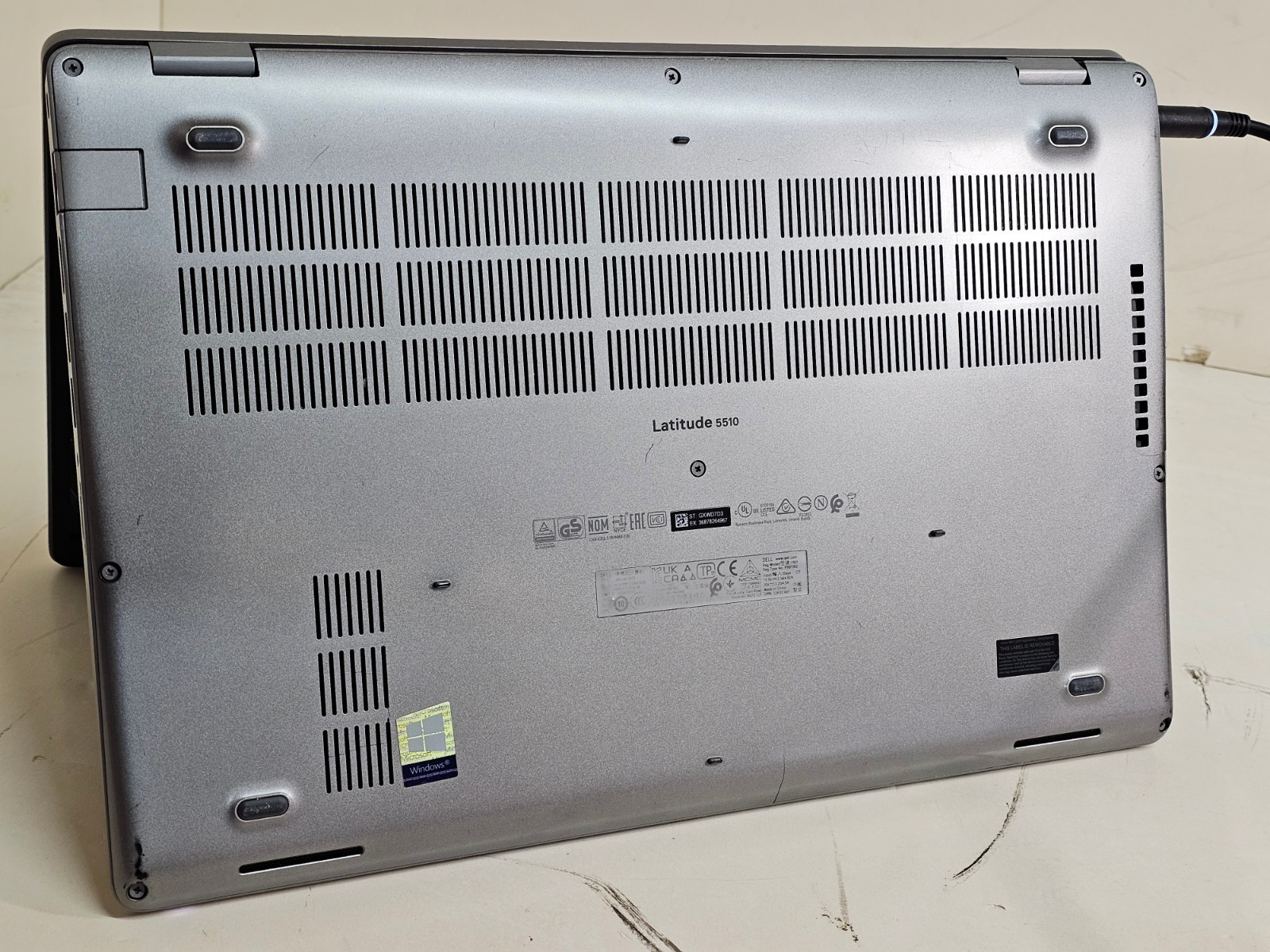 Dell Latitude 5510 Laptop – 1.7 GHz i5-10310U 16GB 512GB Webcam 15.6″ – SP12