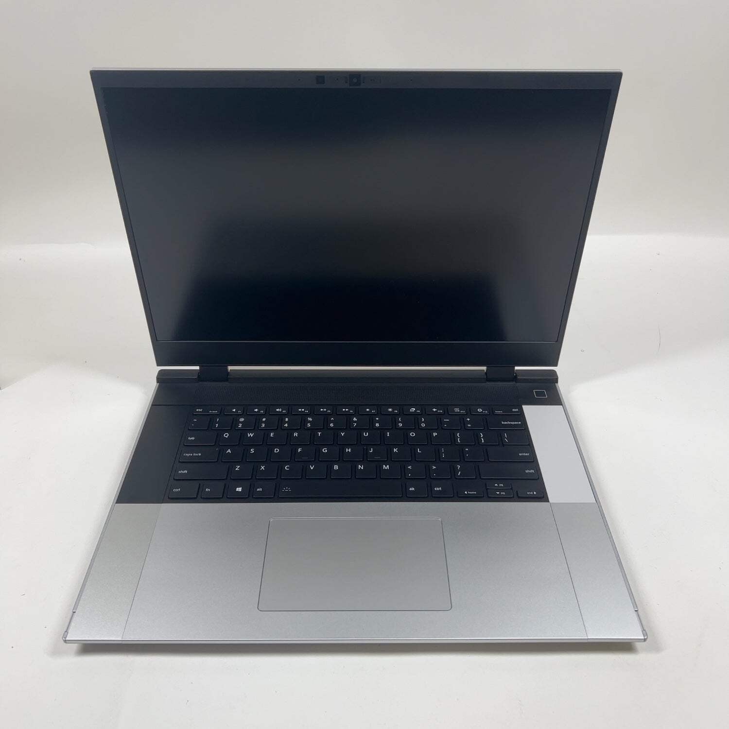 Framework 16 DIY 16-DIY 16″ Ryzen 7 7840HS 3.8GHz 16GB RAM 1TB SSD