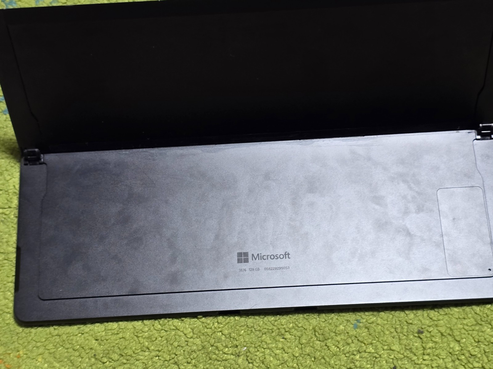 Microsoft Surface Pro X 1876 13″ SQ1 8GB RAM 128GB SSD-Black-