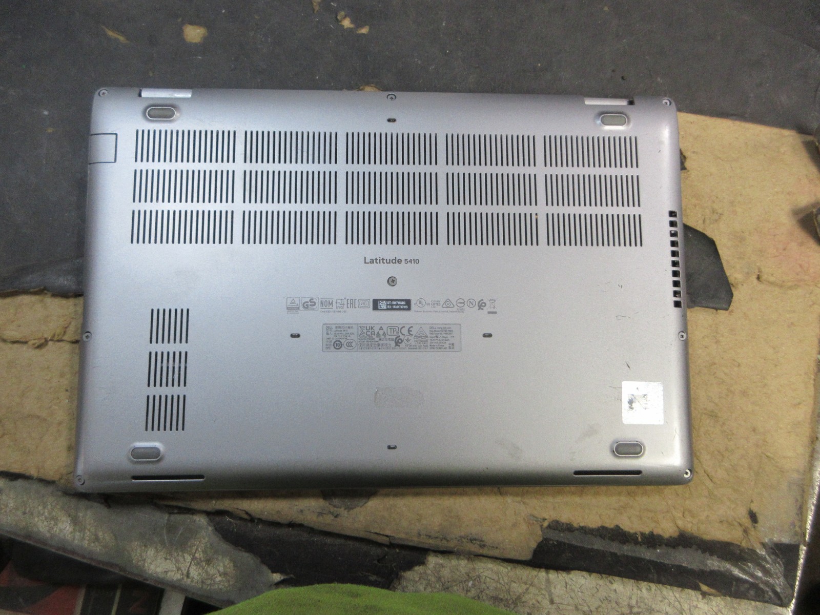 Dell Latitude 5410 i5-10310U 1.7GHz 14″ FHD 1920 X 1080 BATTERY WIFI NO POWER