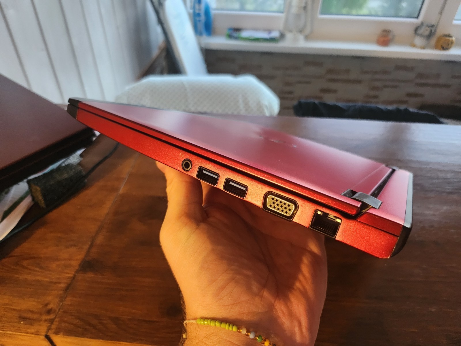 Dell Vostro V131 / Intel i3-2330M / 4GB RAM / 128GB SSD