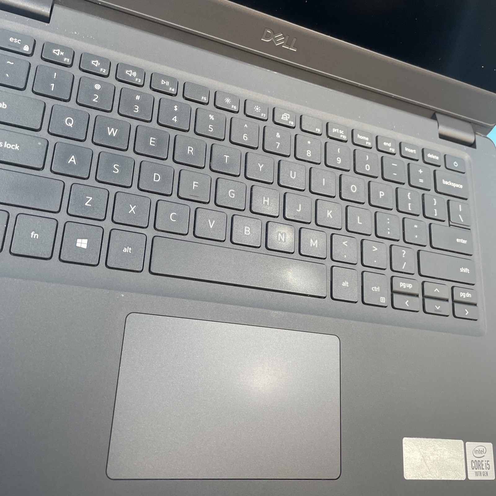 Dell Latitude 3410 | i5-10310U | 8GB RAM | 256GB SSD | NO OS | 62% BATTERY