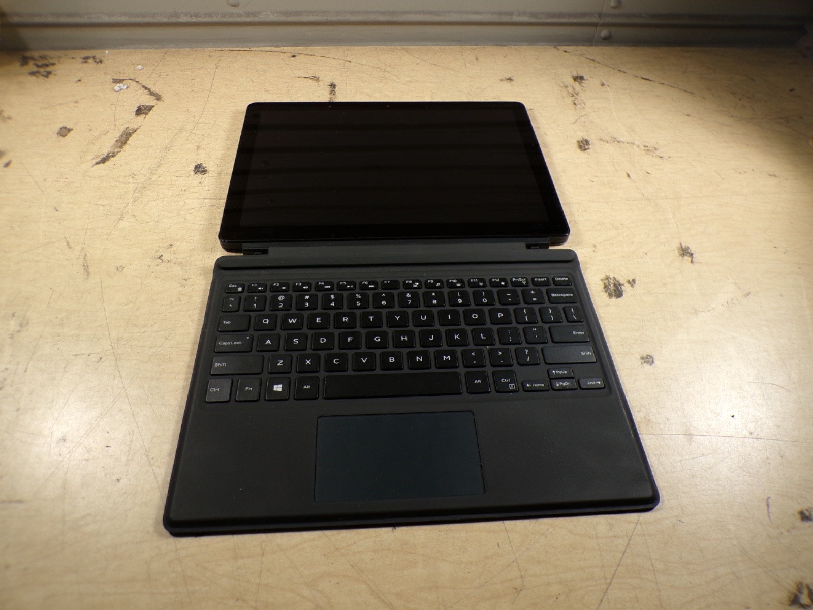 DELL LATITUDE 5290 2N 1 INTEL CORE I5-8350U 1.70GHZ 8GB RAM W/ KEYBOARD **NO HD/