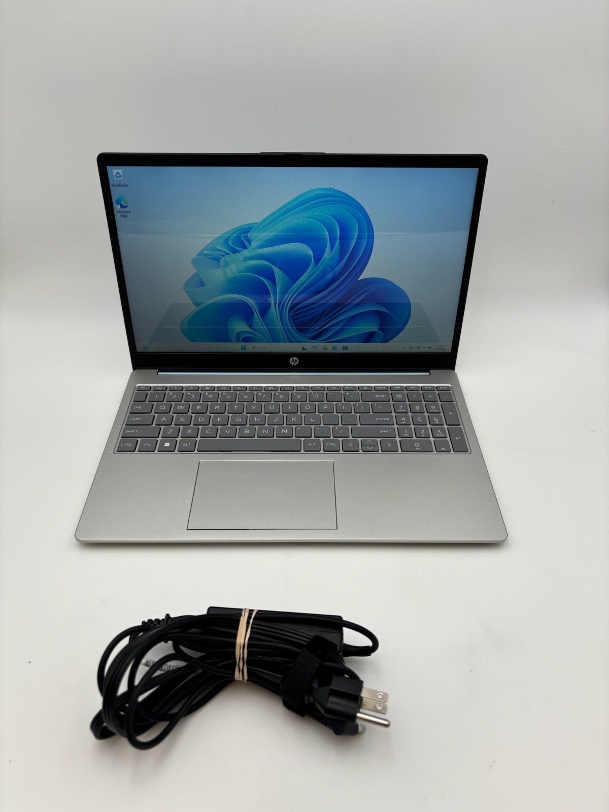“HP Laptop 15-fd0082wm 15.6″” 128 GB SSD 4GB RAM Intel N200 (EBAY)”
