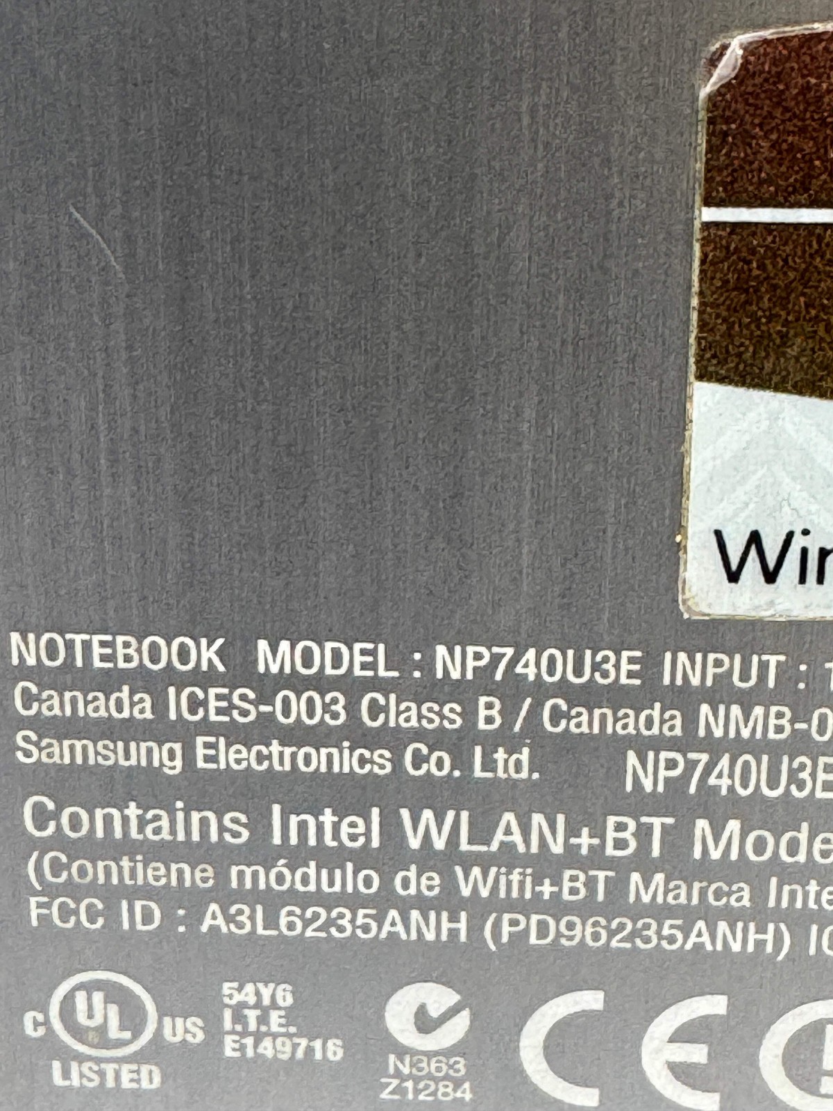 Samsung Laptop NP740U3E 13.3″ Core i5-3337U 4GB RAM 128GB SSD – Read!