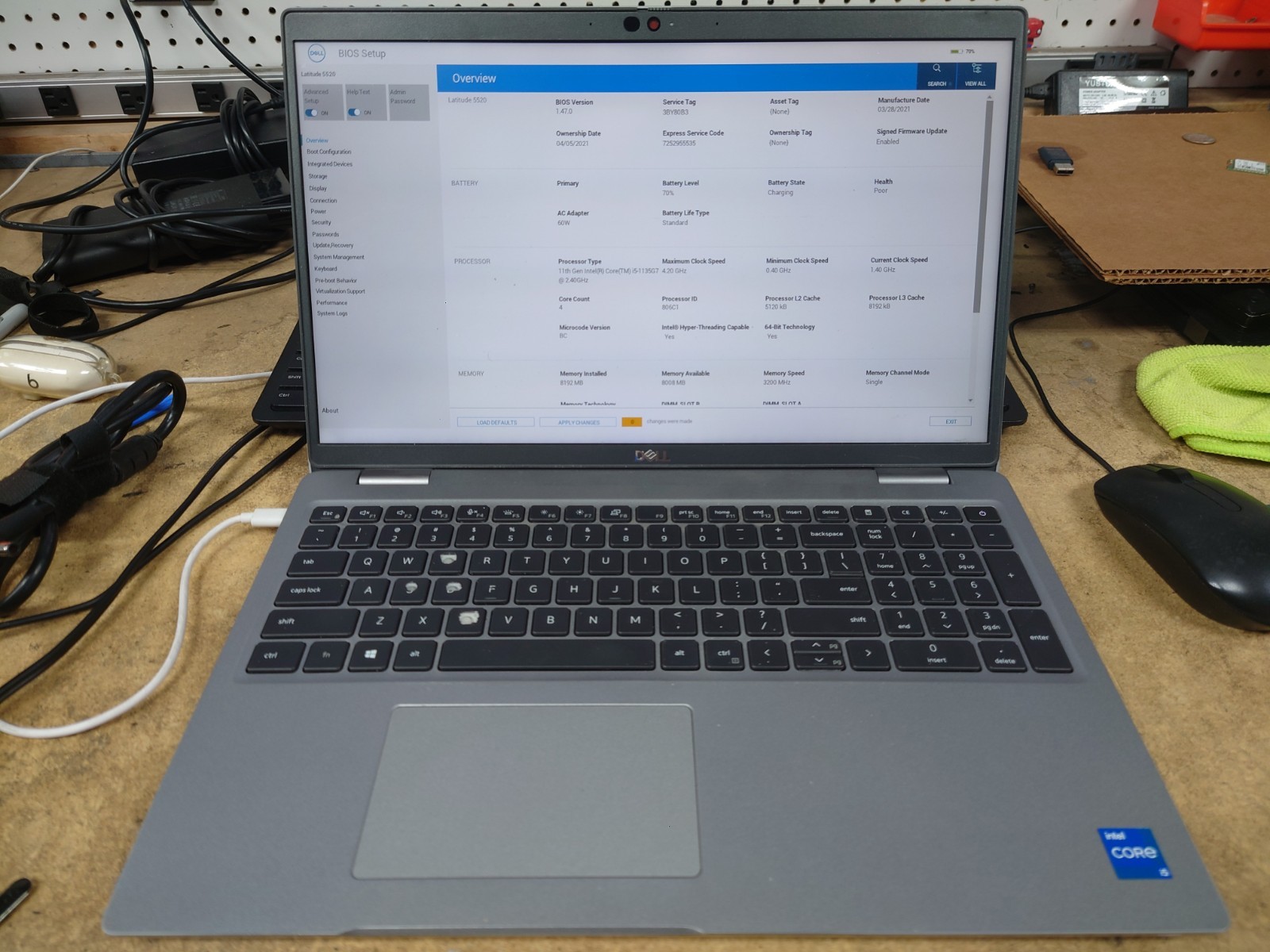 Dell Latitude 5520 15.6″ FHD i5-1145G7 8GB RAM 256GB SSD No OS