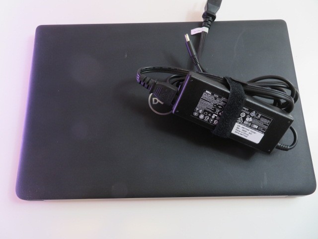 DELL LATITUDE 3500 i7-8565U 1.8GHz 16GB 256GB NVMe GEFORCE MX130 WIN 11 PRO