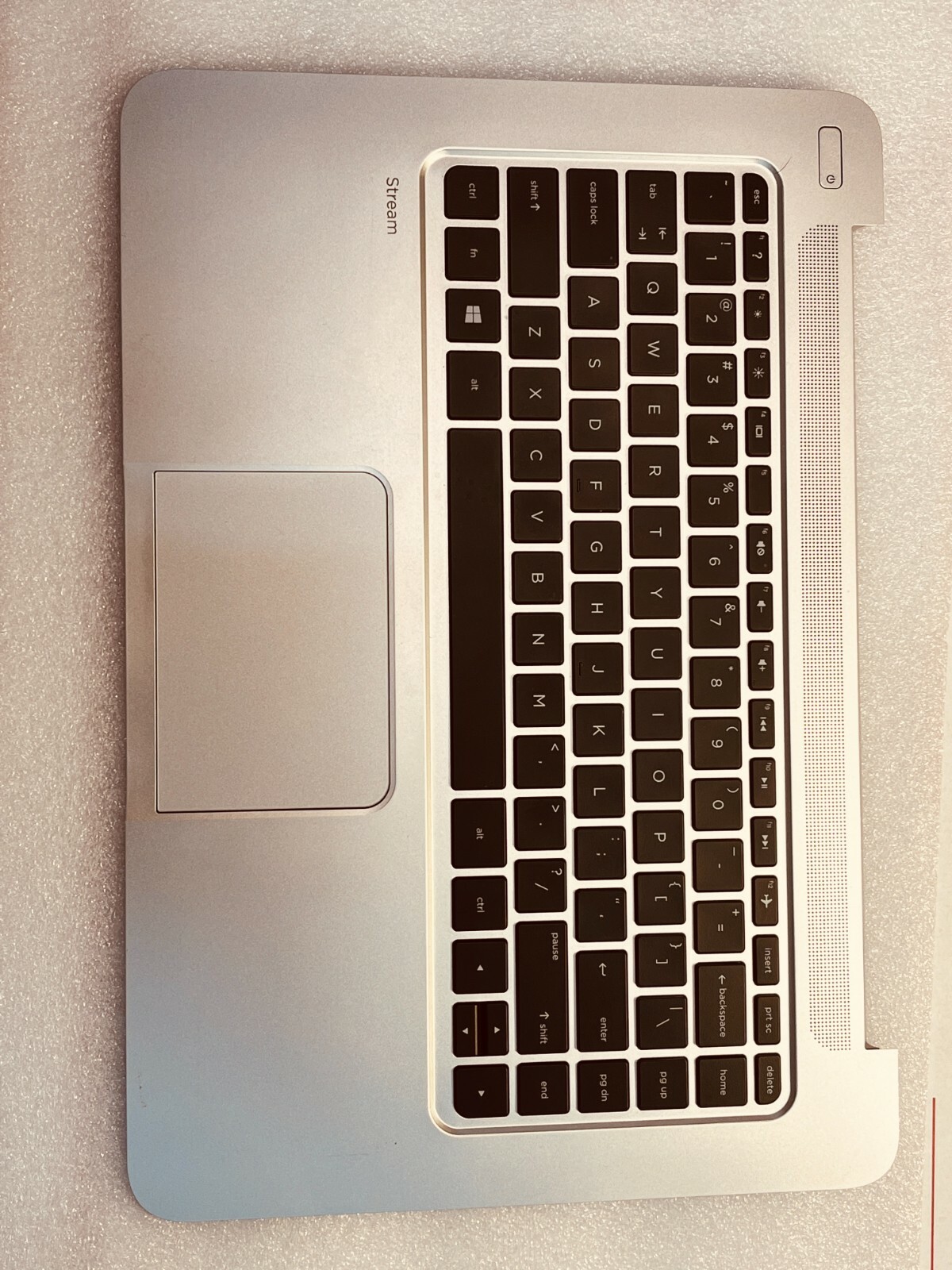 HP Stream 14-z010nr Palmrest w/Keyboard,Touch Pad Mouse,Power button board