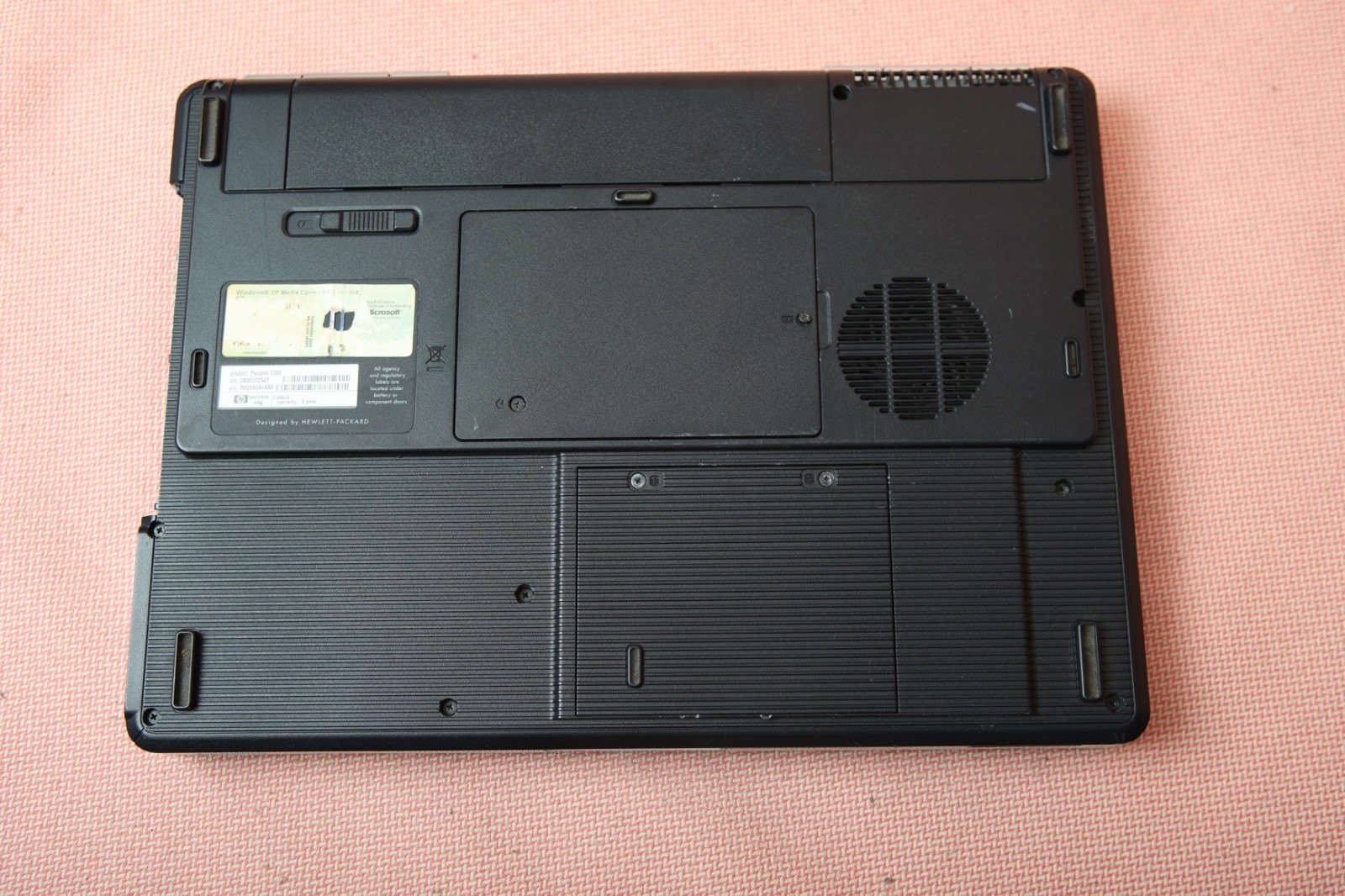 Compaq Presario C300 Laptop for Parts or Repair