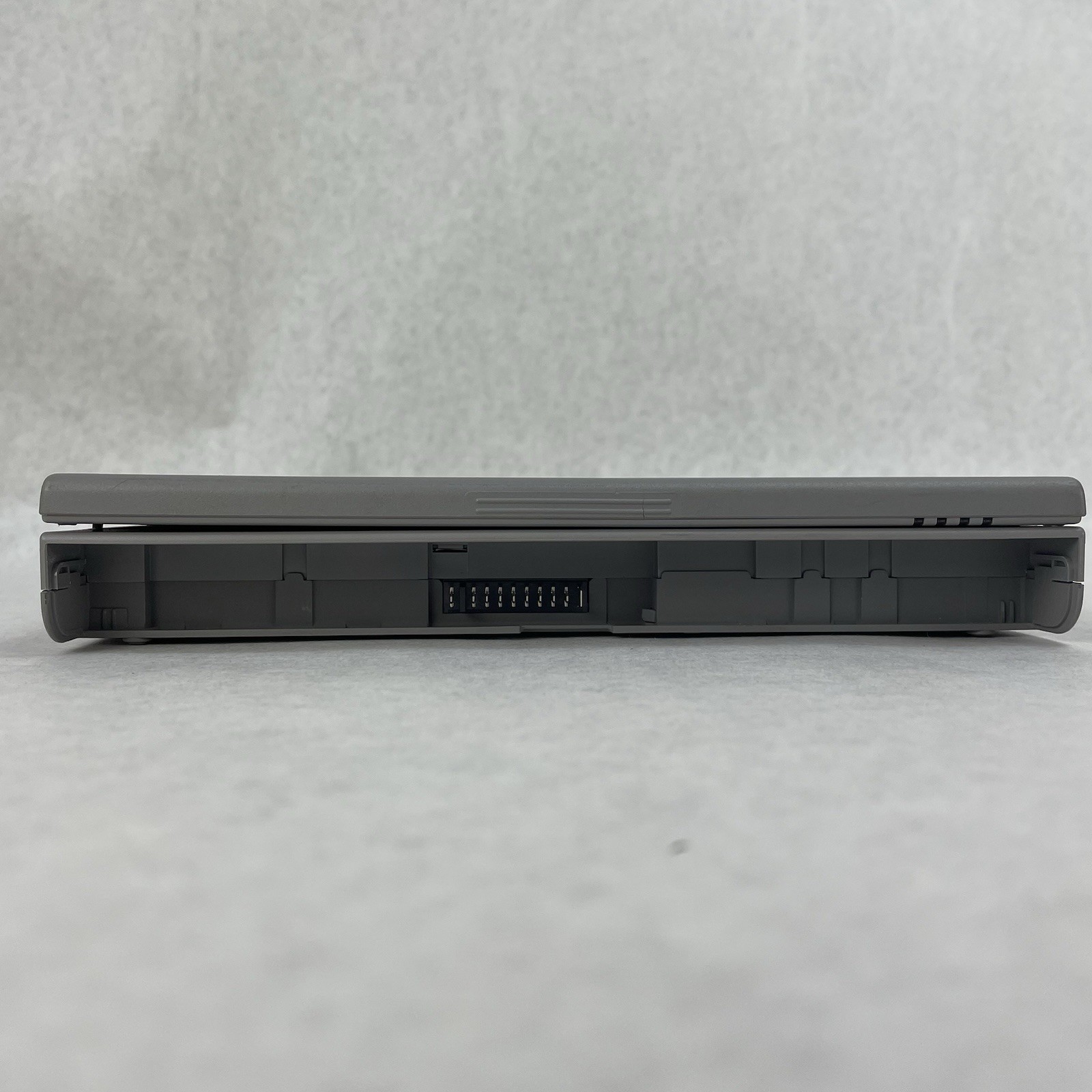 Toshiba Libretto 50 ct 6″ Intel Pentium 16 MB RAM No HDD/OS/AC/Battery