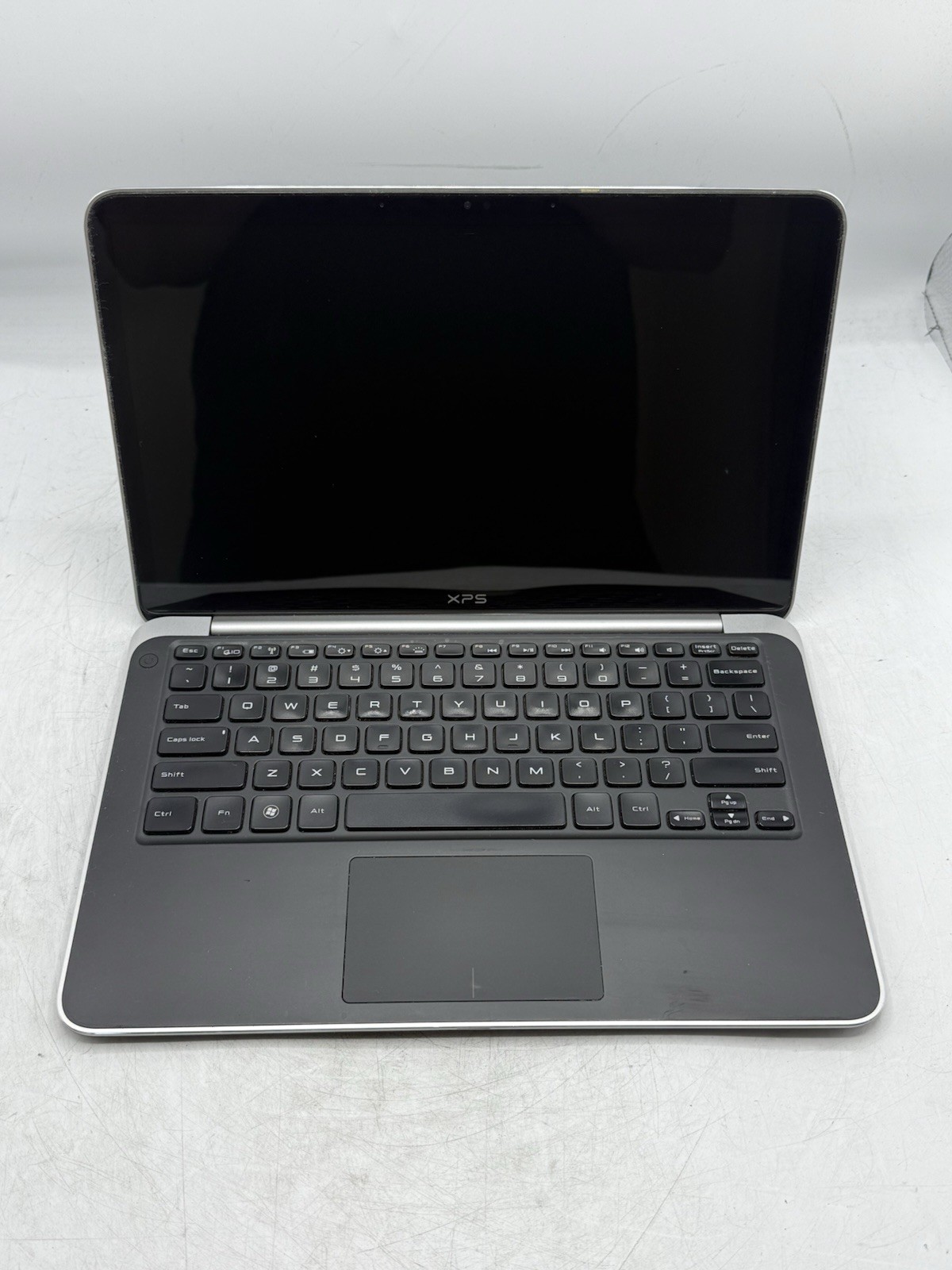 Dell XPS L321X 13.3” Intel i5-2467M 4GB RAM READ