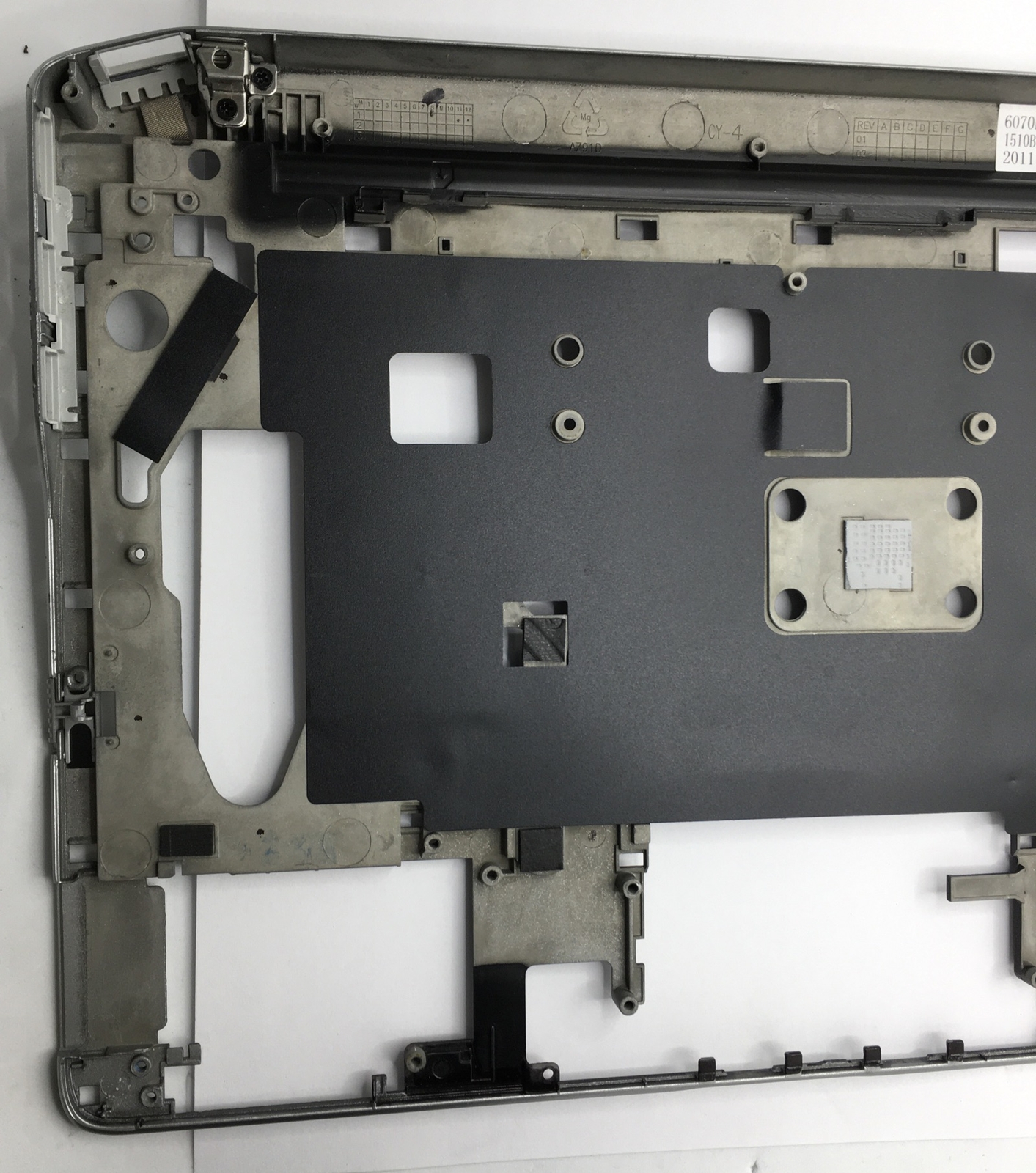 Genuine Dell Latitude E6220 Laptop palmrest Assembly Chassis p/n NKH5H 0NKH5H